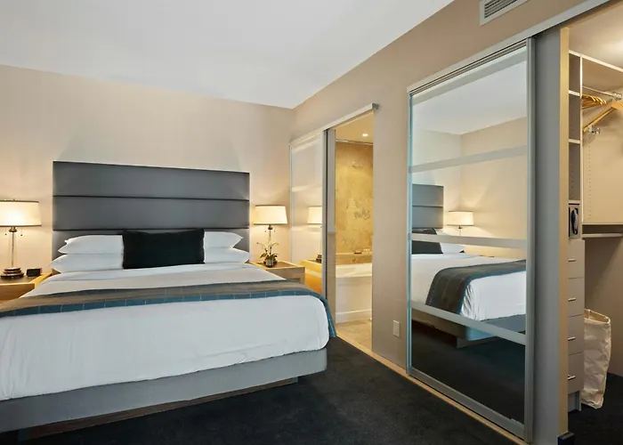 The Glory Suites Near New Delhi Airport