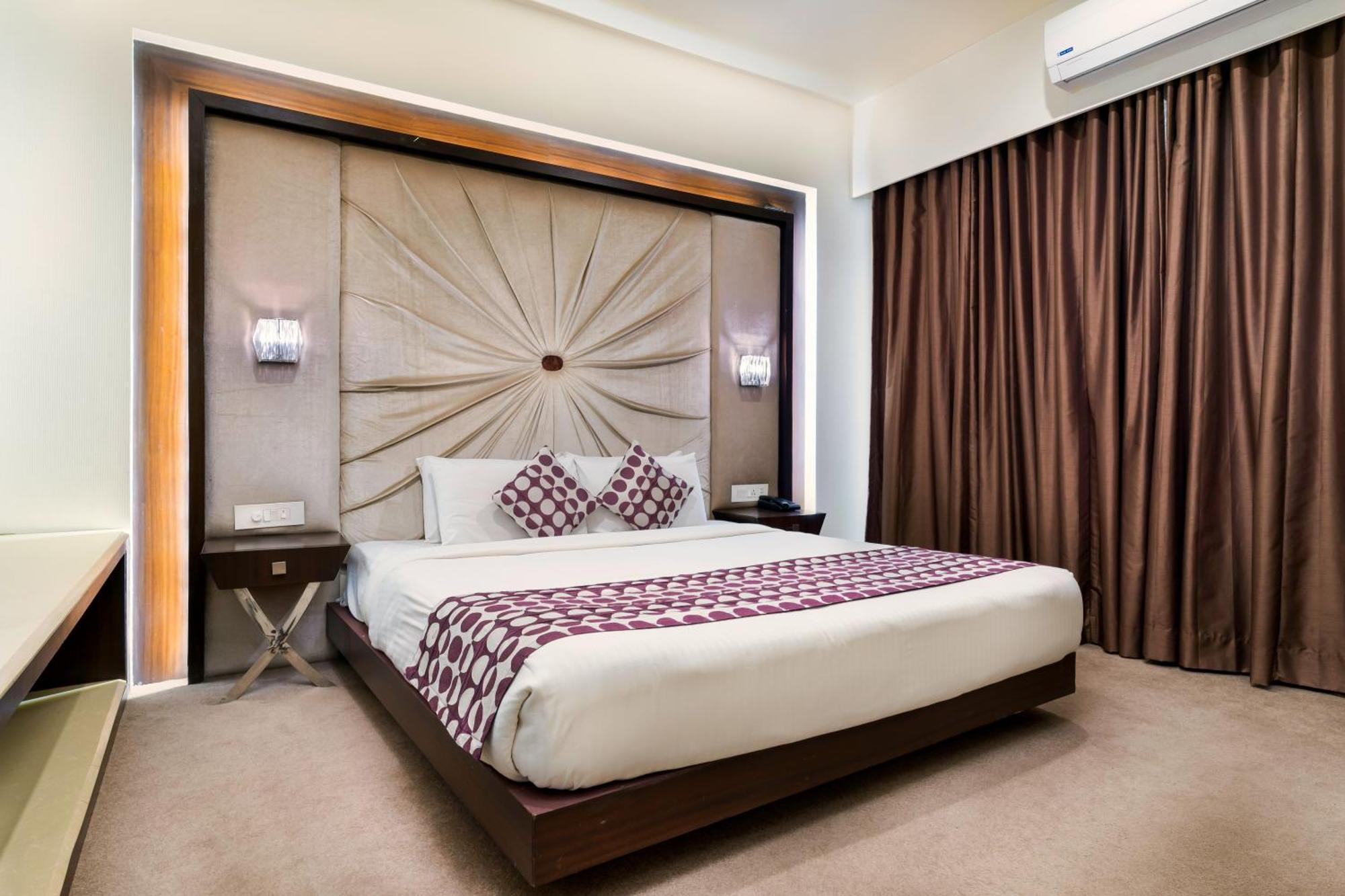 Hotel The Glory Near Airport New Delhi