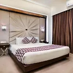 The Glory Suites Near New Delhi Airport